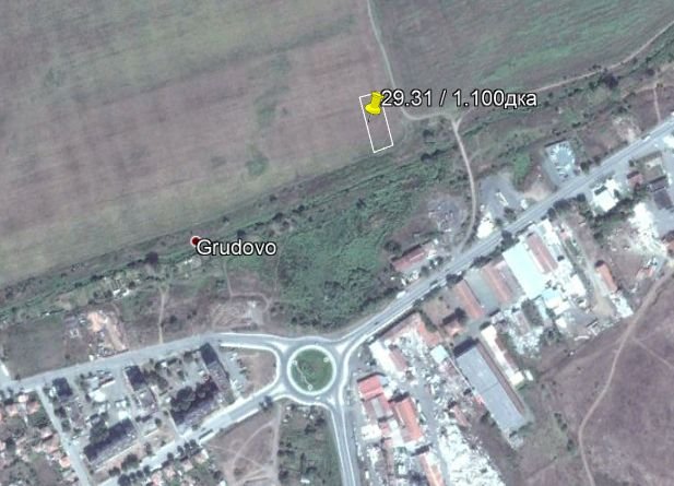 Продава нива в град Средец 029031