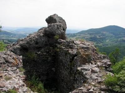 Крепостта “Асара” край рудник Звездел