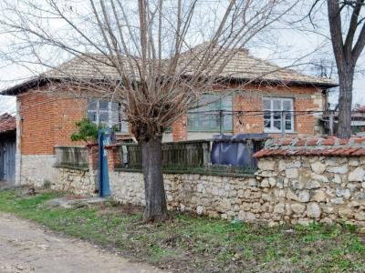 Къща в село Тюркмен, община Брезово, област Пловдив