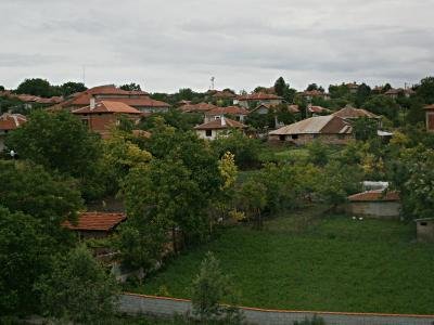 Изкупува земя в село Малък манастир, община Елхово Изкупува земя в село Малък манастир, община Елхово