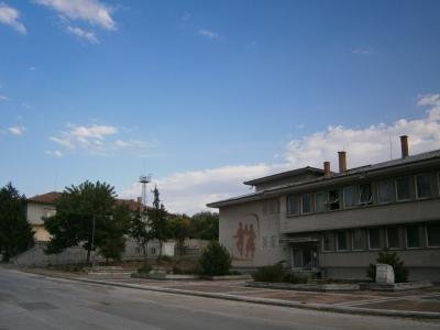 Село Полски Градец - монумент на Дели Желю, основал село Делжилер